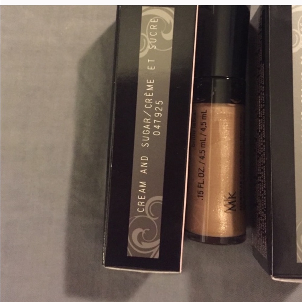 Bundle for @aysha35